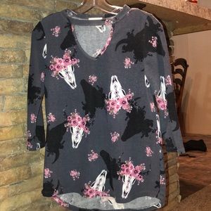 ODDY 3/4 sleeve gray skull shirt size small